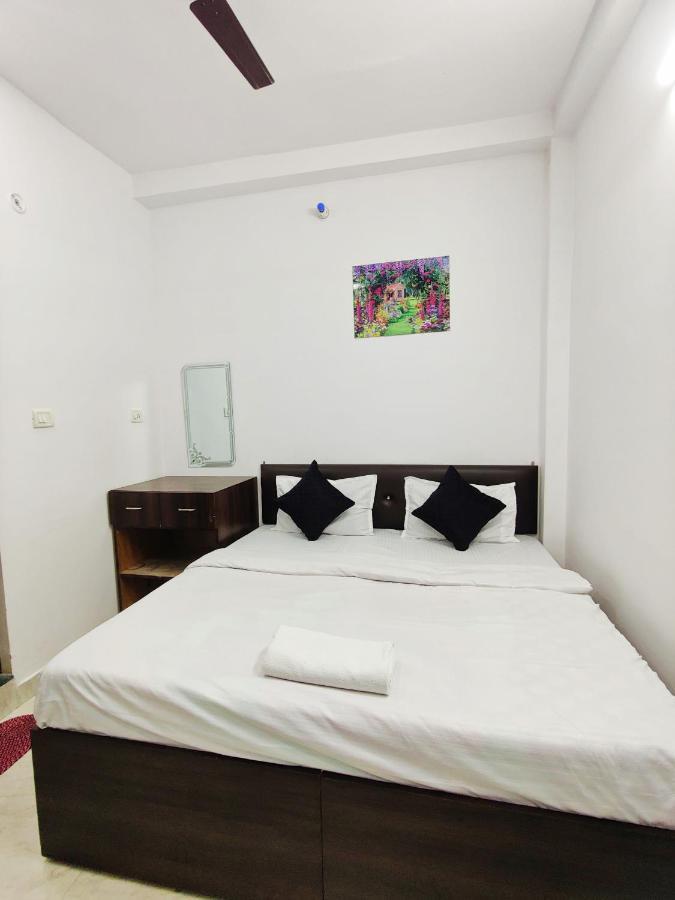 Kohinoor Guest House - Varanasi — Photos 2